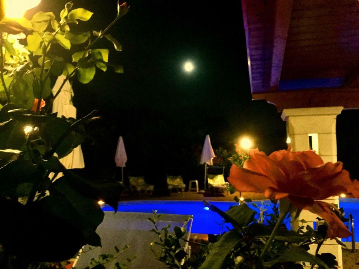 Bed and Breakfast Mirella Charming Alberobello Exterior foto
